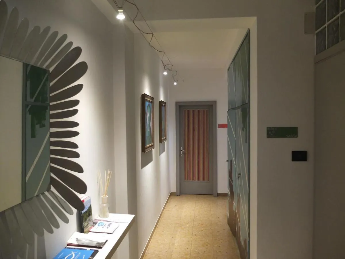 Hotel #Iricci3Stanze Monfalcone Gasthof